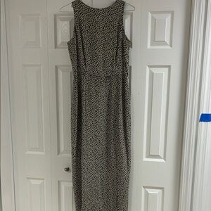 Elegant Dana Buchman, silk dress Black and tan leopard Patterned Dress